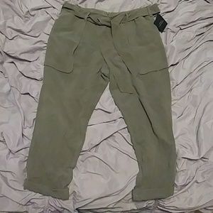 Robert Rodriguez Women's size 12 Silk Gray Capris